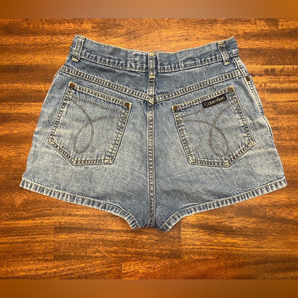Vintage Calvin Klein high waisted short jean shorts